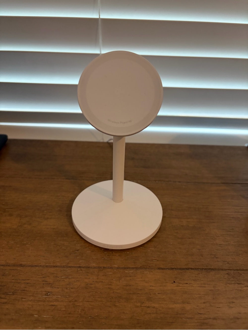 Anker MagSafe Charger, MagGo Qi2 15W 360-Degree Wireless Charger Stand